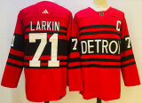 Men's Detroit Red Wings  #71 Dylan Larkin Red 2022-23 Reverse Retro Jersey