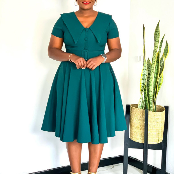 Plus Size Solid Color Short Sleeve Midi Dress GATE-588