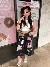 Cartoon Puppy Embroidered Cropped Jeans GYLN-2606