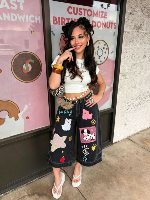 Cartoon Puppy Embroidered Cropped Jeans GYLN-2606