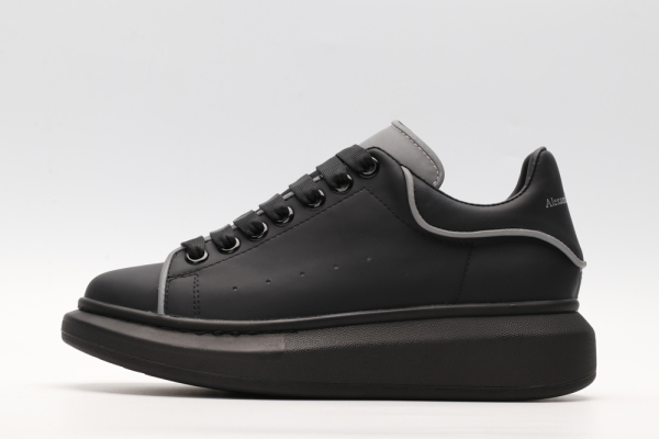 A*exander M*queen Sneaker