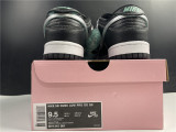 N*ike SB Dunk Low