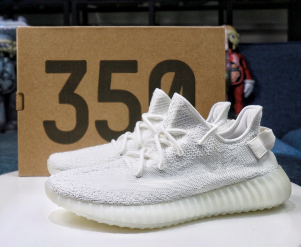 Y*eezy boost 350 V2 Cream white