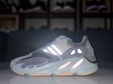Y*eezy Boost 700 Carbon Blue