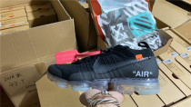 OFF-WHITE x Air VaporMax 2.0