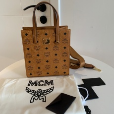 M*CMBag Top Quality  19.5*22*8.5cm