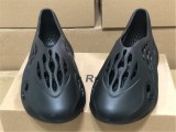 Y*eezy Foam Runner