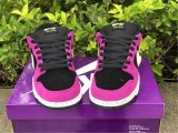 N*ike SB Dunk Low “Red Plum”  6817 501
