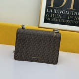 M*ichael  K*ors Top Bag 23*16*10cm