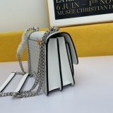 M*ichael  K*ors Top Bag 23*16*10cm