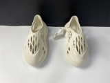 Y*eezy Foam Runner Bone