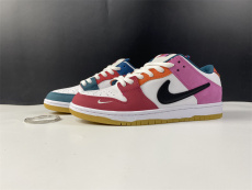 Parra x N*ike SB Dunk Low DH7695-100