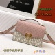 M*ichael  K*ors Top Bag 23*16*9cm