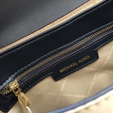 M*ichael  K*ors Top Bag 23*16*9cm
