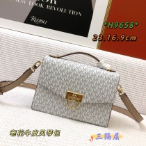 M*ichael  K*ors Top Bag 23*16*9cm