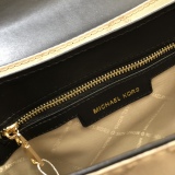 M*ichael  K*ors Top Bag 23*16*9cm