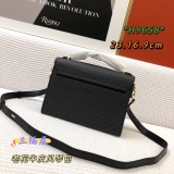 M*ichael  K*ors Top Bag 23*16*9cm