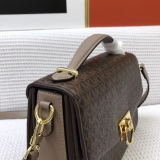 M*ichael  K*ors Top Bag 23*16*9cm