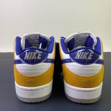 N*ike SB Dunk Low