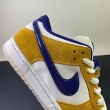 N*ike SB Dunk Low