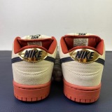 N*ike SB Dunk Low