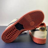 N*ike SB Dunk Low