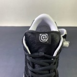 N*ike SB Dunk Low