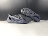 Y*eezy Foam Runne