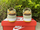N*ike SB Dunk Low SE Dusty Olive  DH5360-300