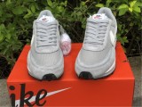fragment x sacai x N*ike LDWaffle DH2684-001