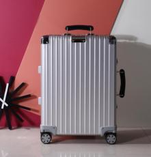 Luggage   ask price on whatsapp