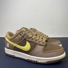 Undefeated x N*ike Dunk Low DH3061-200