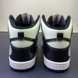 N*ike SB Dunk