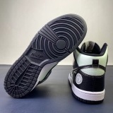 N*ike SB Dunk