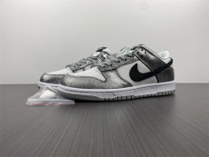 N*ike SB Dunk Low Shimmer DO5882-001