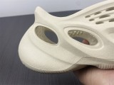 Y*eezy Foam Runner Sand FY4567