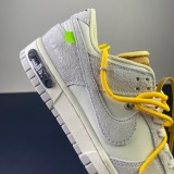 O*ff-W*hite x N*ike Dunk Low