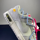 O*ff-W*hite x N*ike Dunk Low