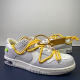 O*ff-W*hite x N*ike Dunk Low