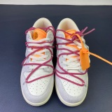 O*ff-W*hite x N*ike Dunk Low