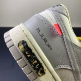 O*ff-W*hite x N*ike Dunk Low