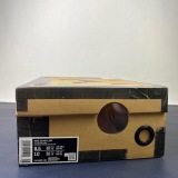 O*ff-W*hite x N*ike Dunk Low