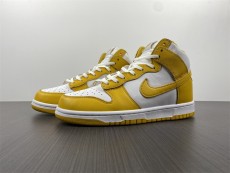 N*ike SB Dunk High Dark Sulfu DD1869-106