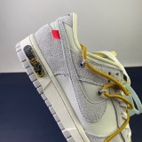 O*ff-W*hite x N*ike Dunk Low