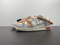 O*ff-W*hite x N*ike Dunk Low