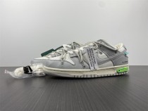 O*ff-W*hite x N*ike Dunk Low