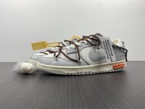 O*ff-W*hite x N*ike Dunk Low