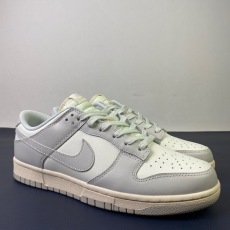 N*ike SB Dunk Low Sail Light Bone DD1503-107