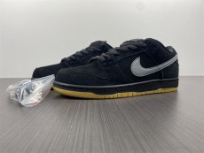 N*ike SB Turns Back the Clock and Reveals a Dunk Low  Fog  Colorway