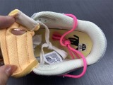 O*ff-W*hite x N*ike Dunk Low